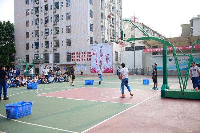 16060642lf.jpg